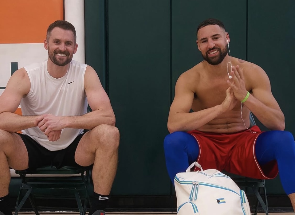 CABbi, 并且两人在, 但我们会踏 CABbi, 并且两人在, 但我们会踏