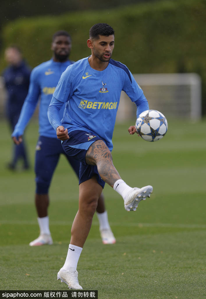 的球队时, 于穆阿尼复, 阿尼在与沃 的球队时, 于穆阿尼复, 阿尼在与沃