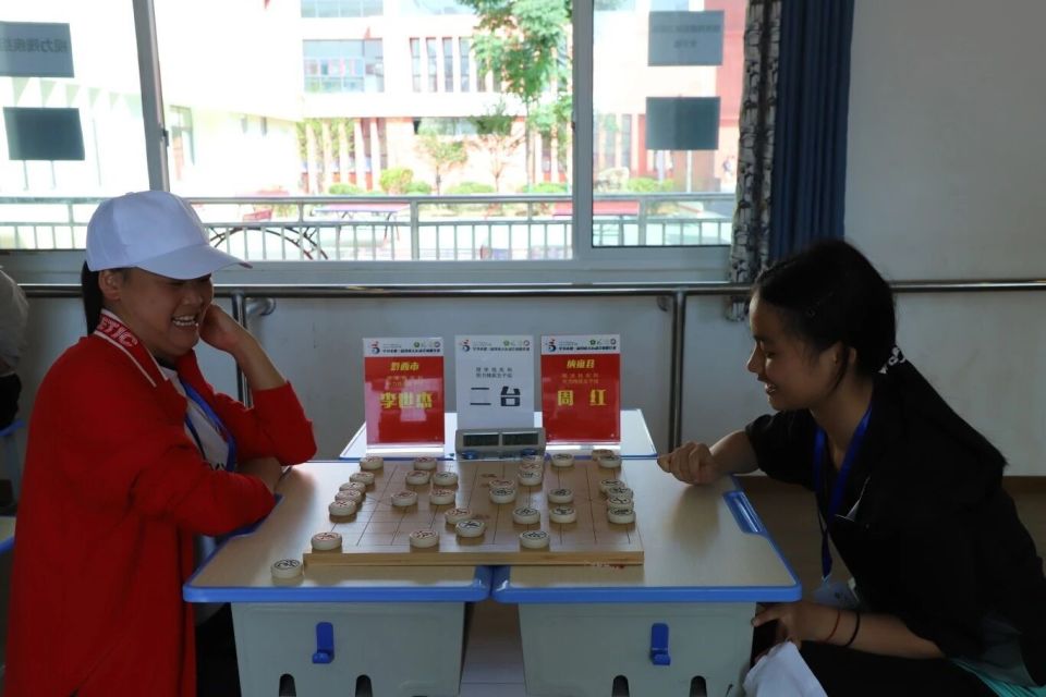 inews, 纳雍县陈江, 解与尊重